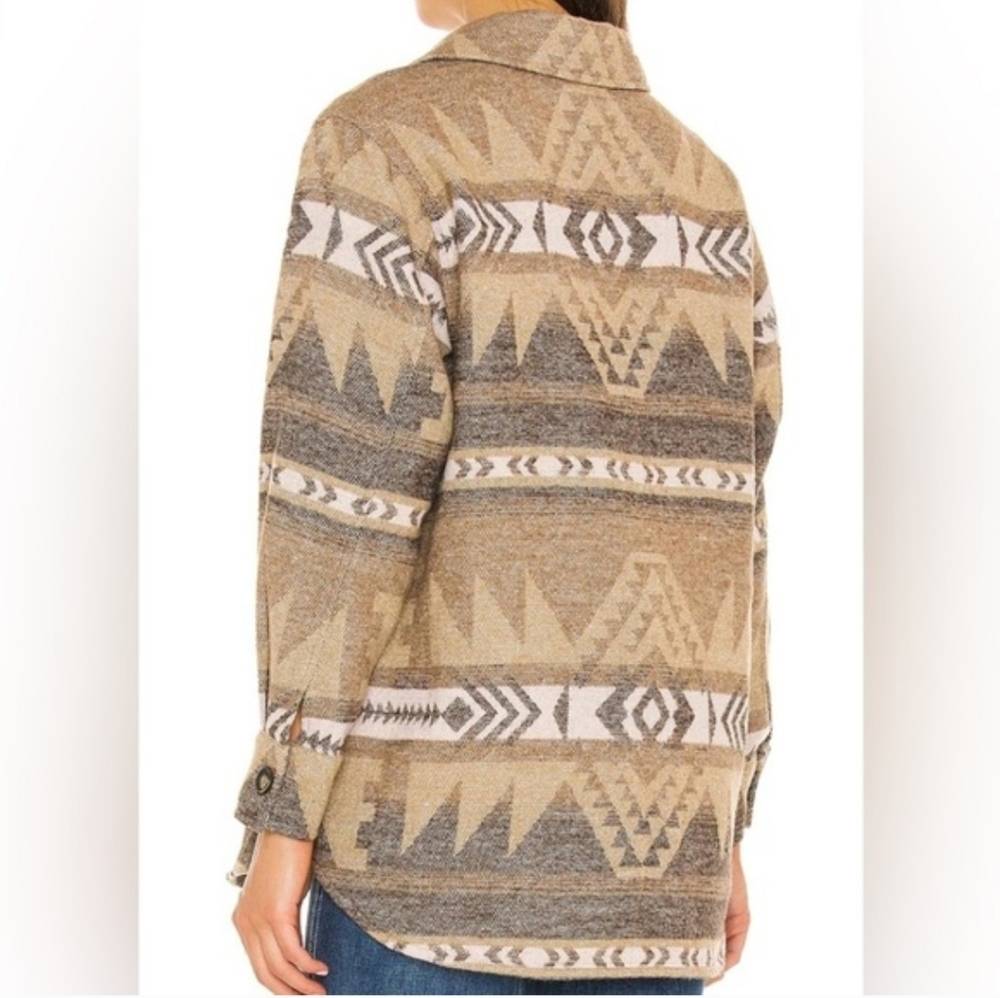 BB Dakota by Steve Madden Big Sky Printed Jacket in Nutmeg. - Picture 4 of 16